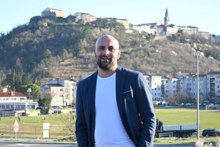 Edi Draščić (IDS): Priča o “islamskom centru” je izmišljena – Buzetu trebaju rad, stabilnost i odgovornost